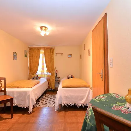 Ou D'hotes A La Ferme بيت ضيافة