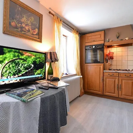 ゲストハウス Ou D'hotes A La Ferme