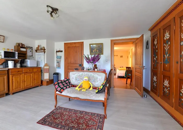 Ou D'hotes A La Ferme بيت ضيافة أوربي